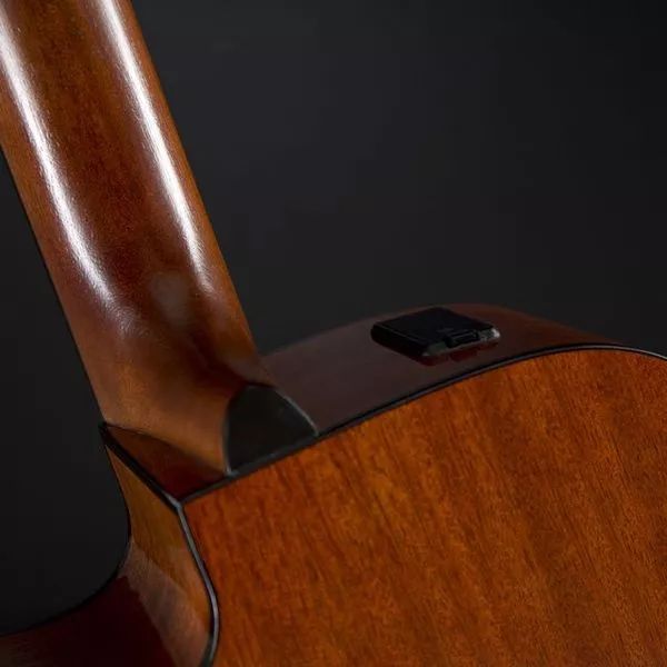 ������������������� ������ Yamaha FSX820C N