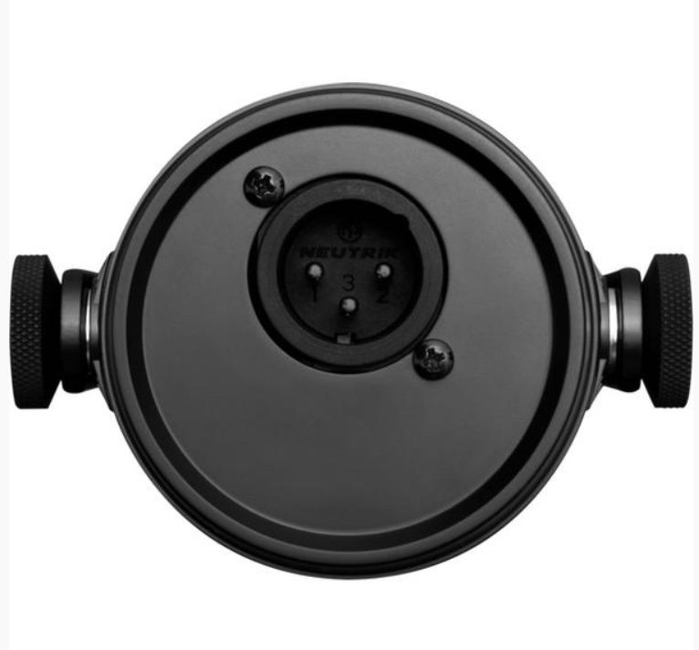 Студийный микрофон SHURE MV7