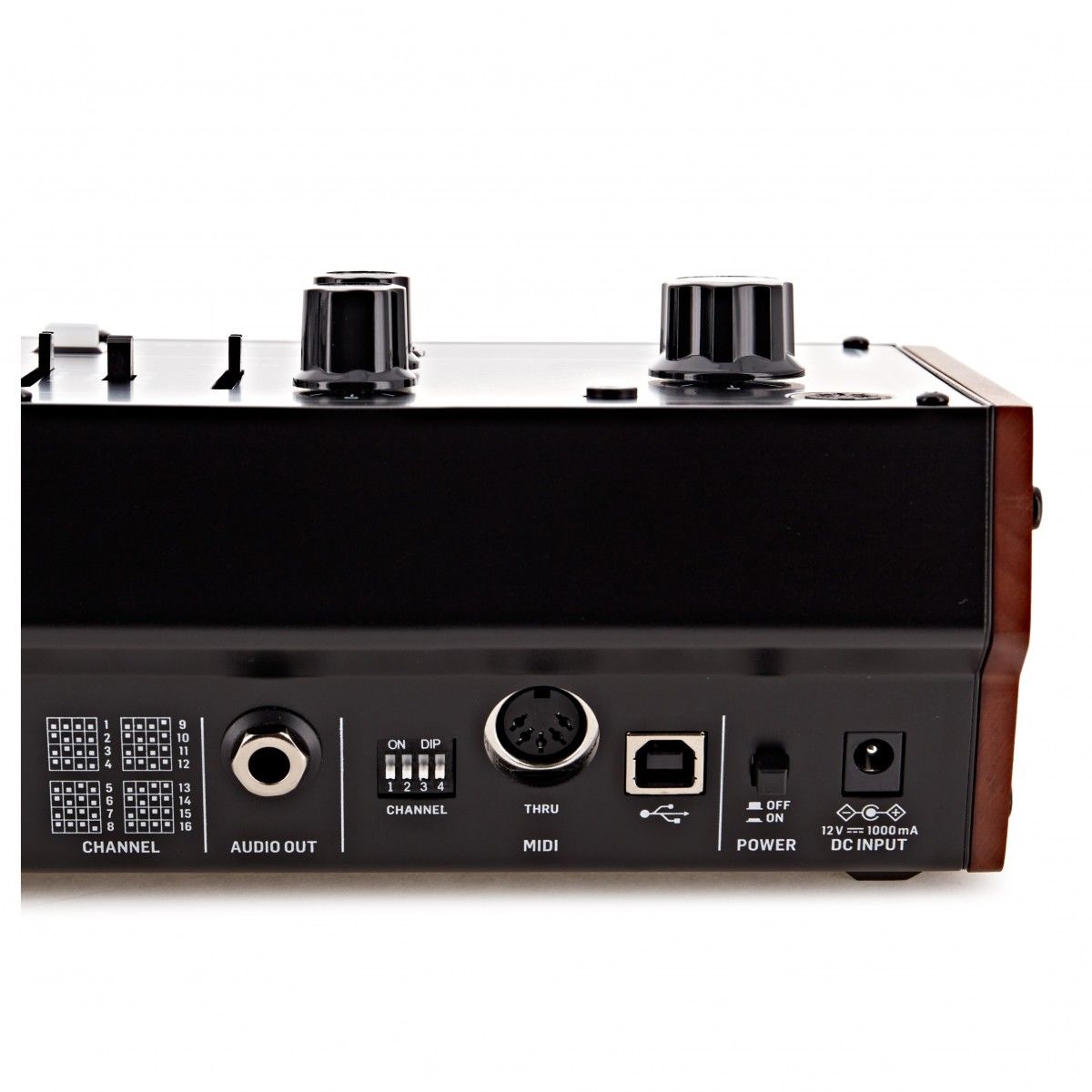 ���������� ������� ���������� BEHRINGER TORO