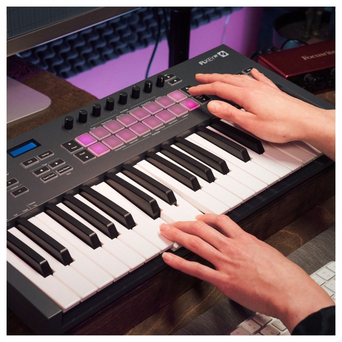 ����-���������� NOVATION FLkey 37