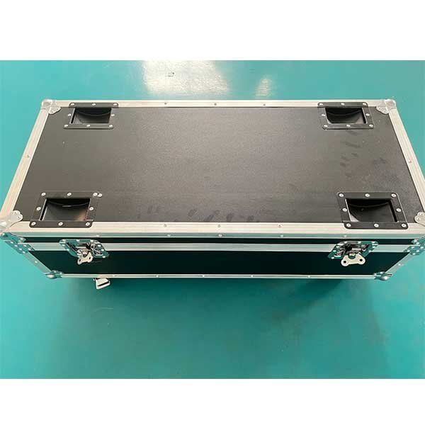 ��������� ��������� ����� SHOWLIGHT FOLLOWSPOT 700