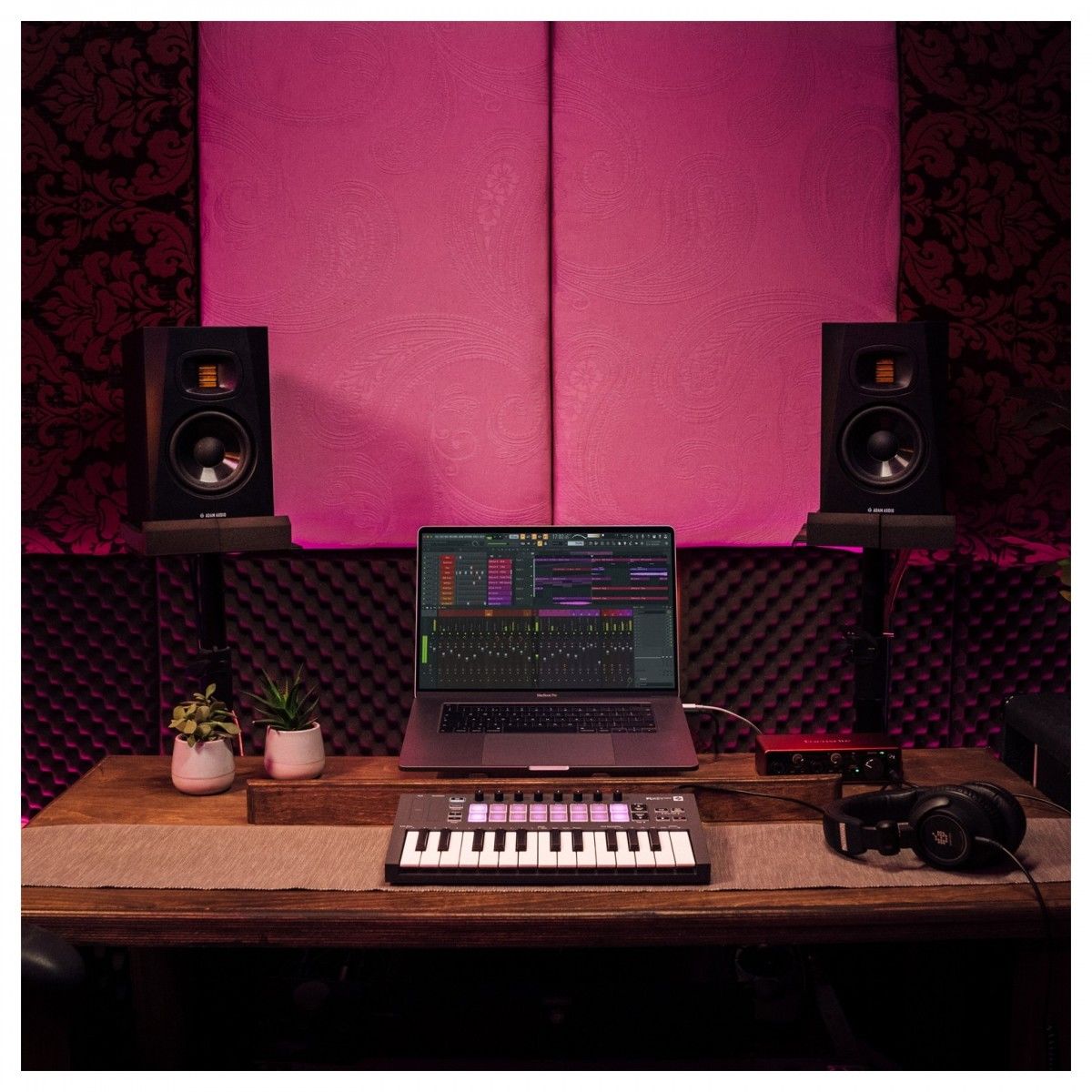 ����-���������� NOVATION FLkey Mini