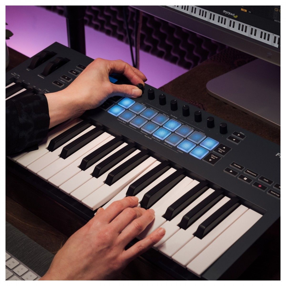 ����-���������� NOVATION FLkey 37