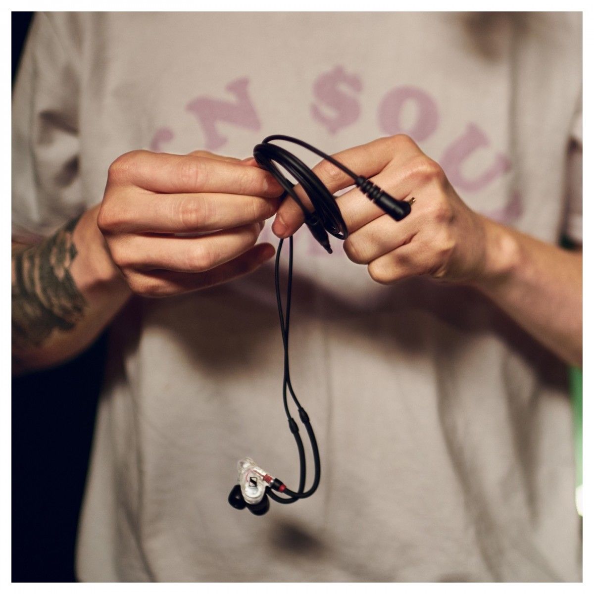 Внутриканальные наушники SENNHEISER IE 100 PRO