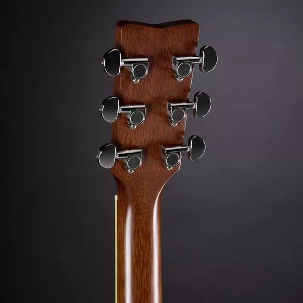 Электроакустическая гитара Yamaha FSX820C BS